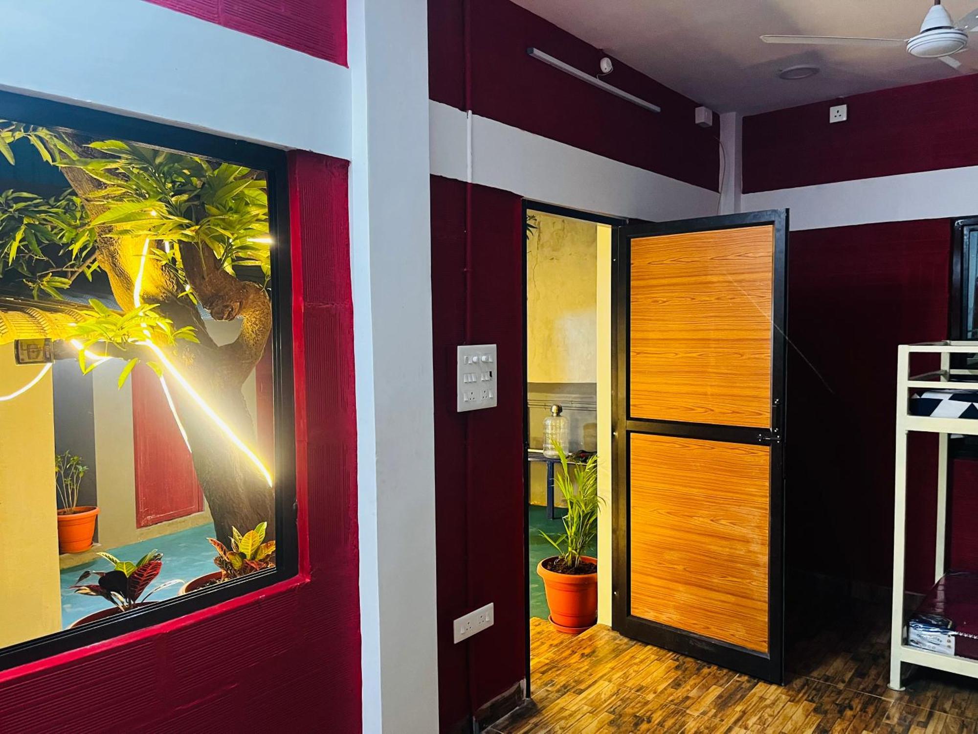 Hostel Kuruku Santhu Colive Пондичерри Экстерьер фото
